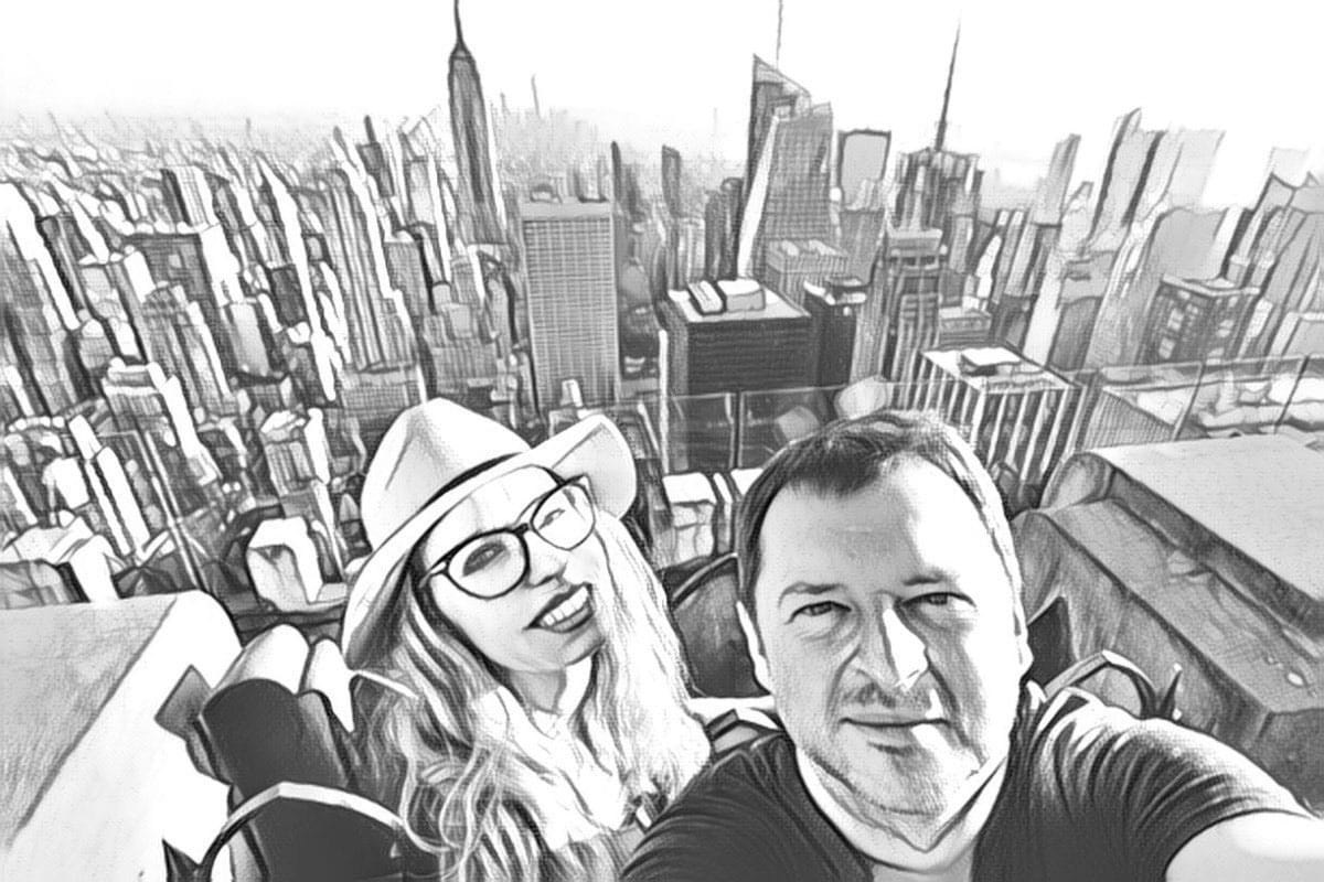 Sketch-style selfie of Sylvia and Kuba on a skyscraper observation deck with the Empire State Building and Manhattan behind them